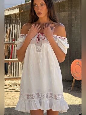 Frankie’s bikinis x Bella HADID western poplin mini dress